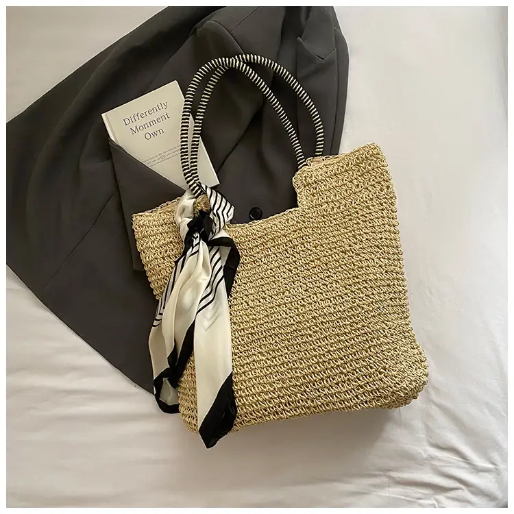 Women Straw Shoulder Bag Large Capacity 2025 - Image 2