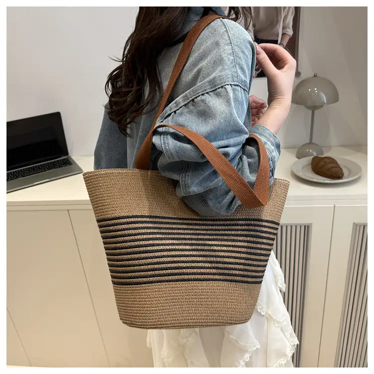 Striped Straw Bag Large Capacity Casual Beach Shoulder Bag — feature 21