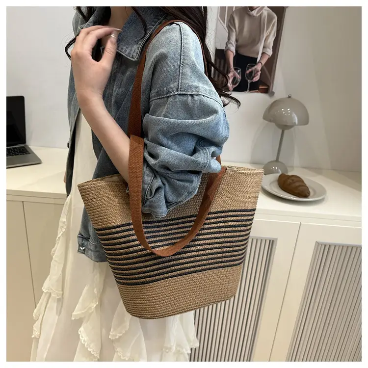 Striped Straw Bag Large Capacity Casual Beach Shoulder Bag — feature 23