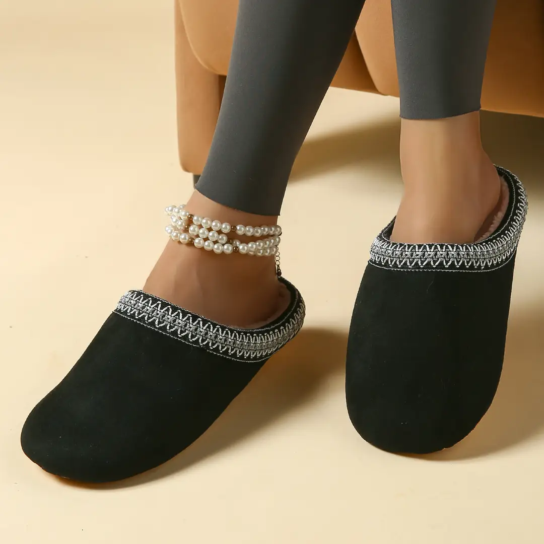 Cross-Border Autumn and Winter Casual Cartoon Dachshund Indoor Slippers, Warm and Lightweight Closed-Toe Home Maternity Cotton Slippers Wholesale