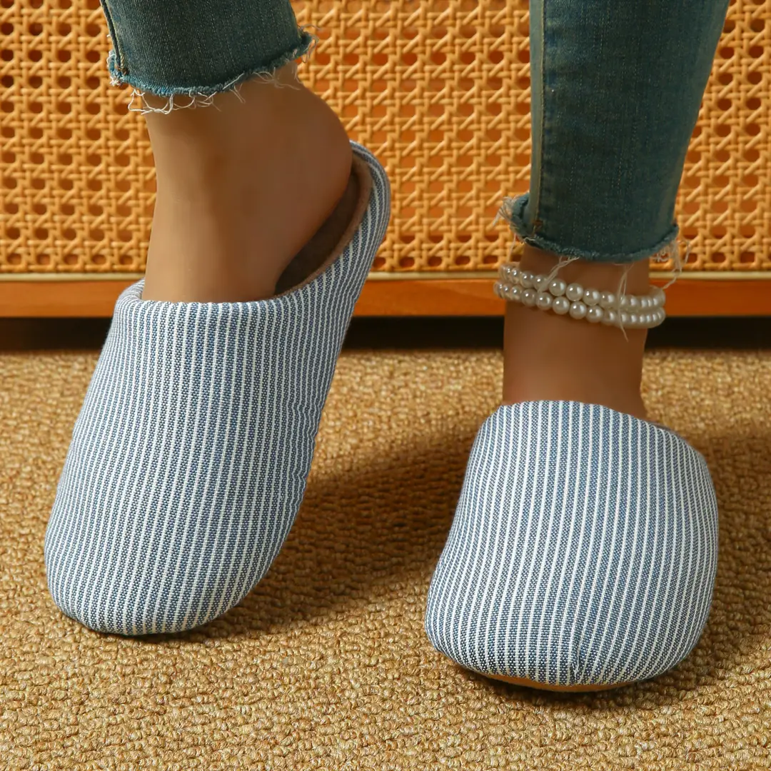 Cross-Border Autumn and Winter Casual Cartoon Dachshund Indoor Slippers, Warm and Lightweight Closed-Toe Home Maternity Cotton Slippers Wholesale