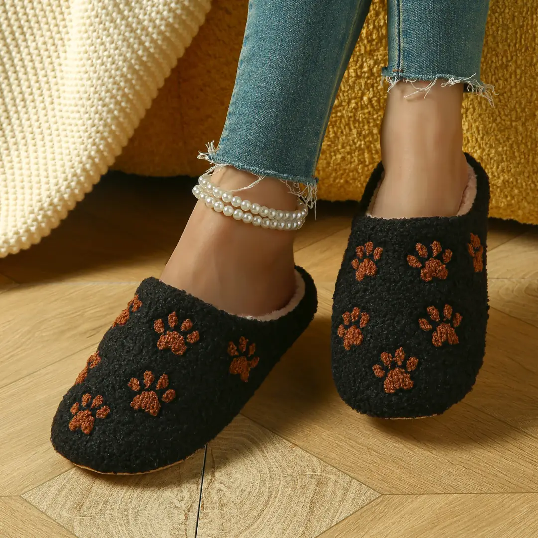 Cross-Border Autumn and Winter Casual Cartoon Dachshund Indoor Slippers, Warm and Lightweight Closed-Toe Home Maternity Cotton Slippers Wholesale