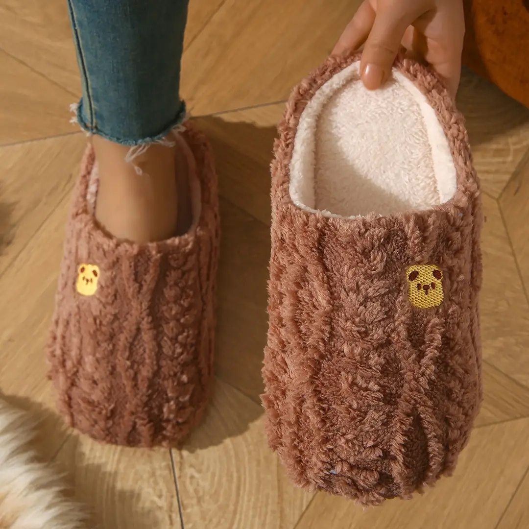 Cross-Border Autumn and Winter Casual Cartoon Dachshund Indoor Slippers, Warm and Lightweight Closed-Toe Home Maternity Cotton Slippers Wholesale