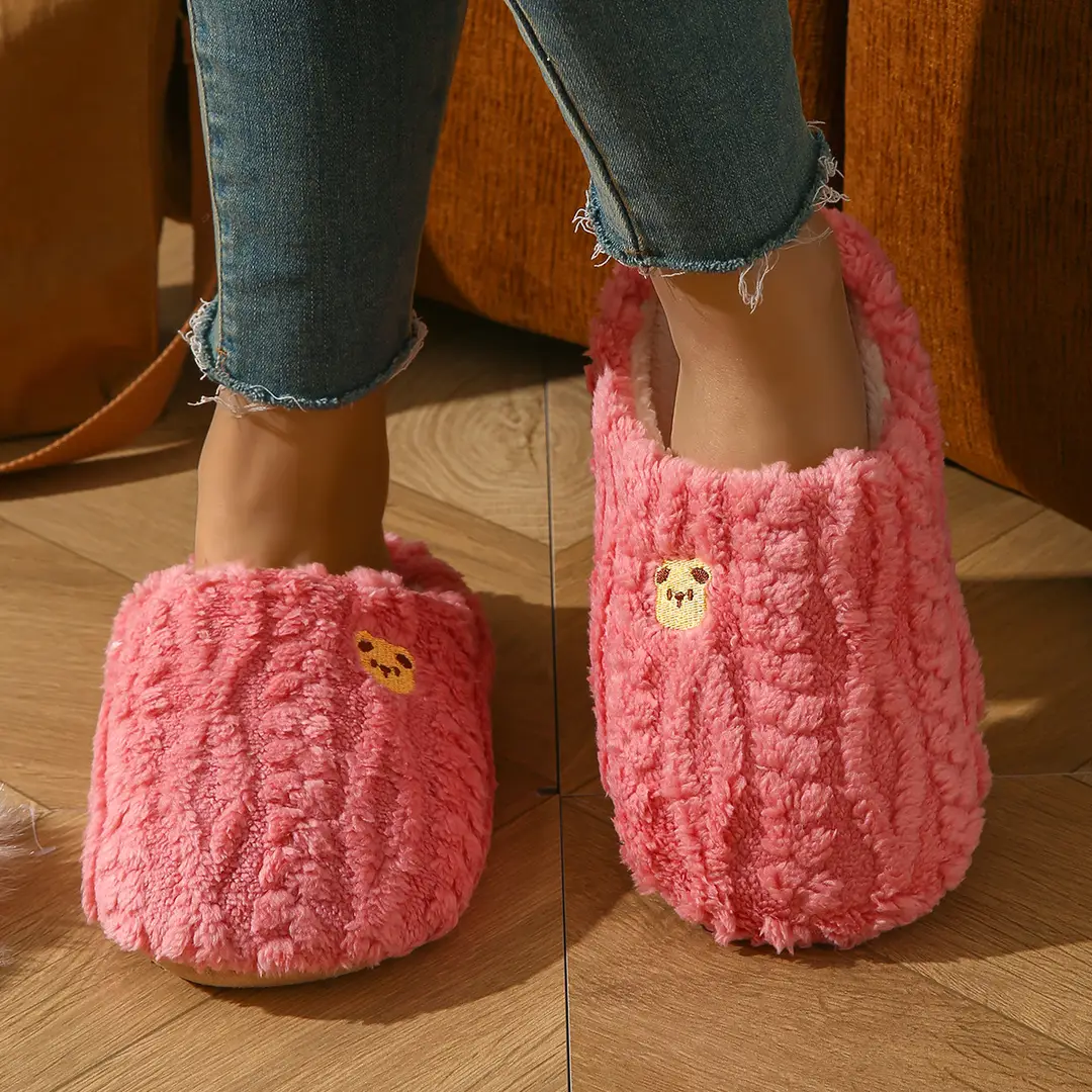 Cross-Border Autumn and Winter Casual Cartoon Dachshund Indoor Slippers, Warm and Lightweight Closed-Toe Home Maternity Cotton Slippers Wholesale