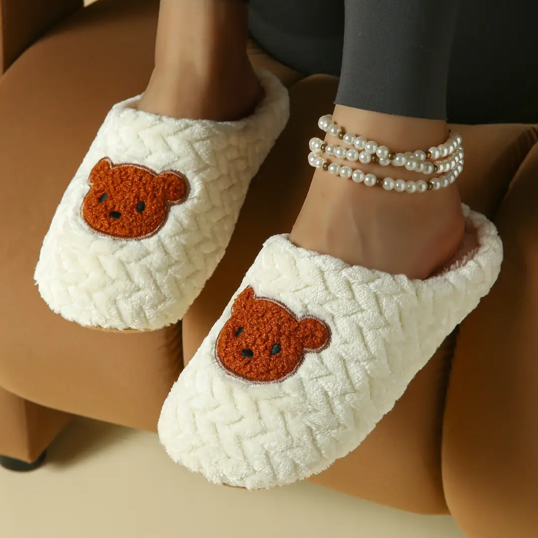 Cross-Border Autumn and Winter Casual Cartoon Dachshund Indoor Slippers, Warm and Lightweight Closed-Toe Home Maternity Cotton Slippers Wholesale