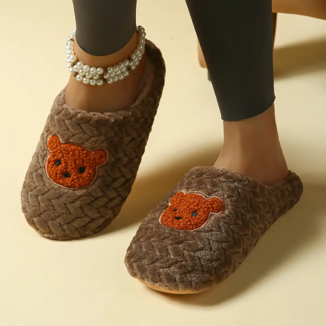 Cross-Border Autumn and Winter Casual Cartoon Dachshund Indoor Slippers, Warm and Lightweight Closed-Toe Home Maternity Cotton Slippers Wholesale