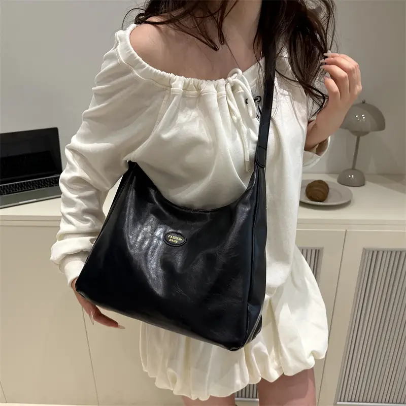 Brown Leather Shoulder Bag for Women 2025 - Image 6