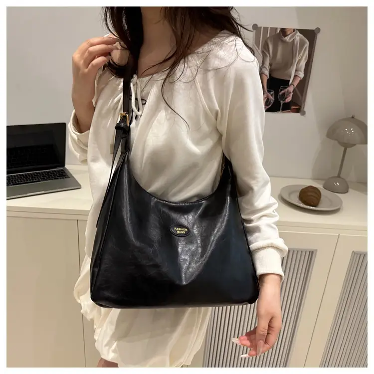Brown Leather Shoulder Bag for Women 2025 — feature 14