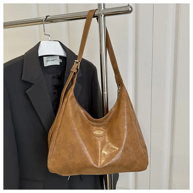 Brown Leather Shoulder Bag for Women 2025 — feature 19