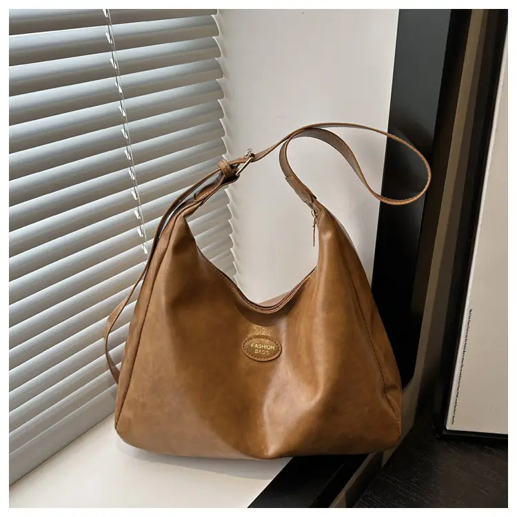 Brown Leather Shoulder Bag for Women 2025 — feature 22