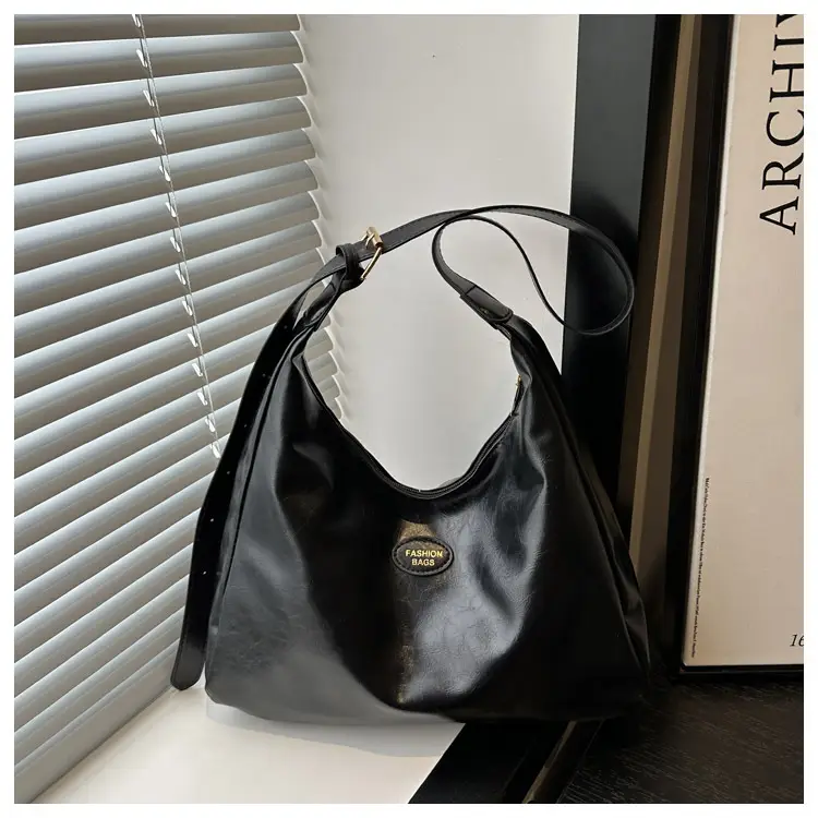 Brown Leather Shoulder Bag for Women 2025 — feature 23