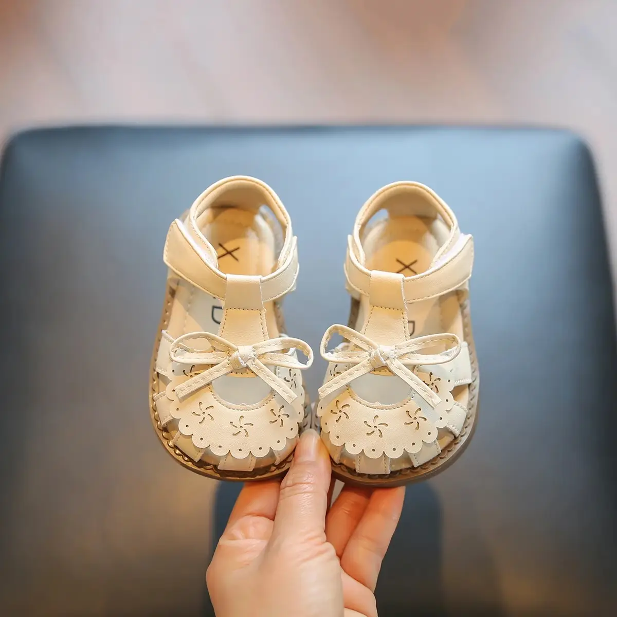 Baby Princess Sandals White Bow Soled 2-3Yrs