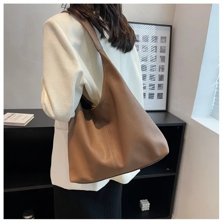 Vintage Litchi Underarm Bucket Bag Women 2025 — feature 16