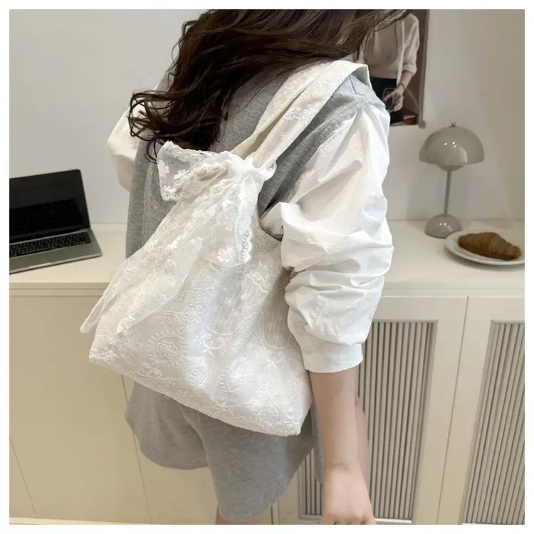 White Lace Flower Canvas Shoulder Bag for Women — feature 24