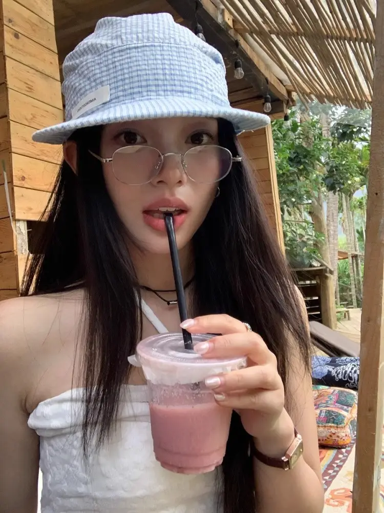 Vintage Blue Plaid Duck Tongue Hat for Women Spring Summer — feature 4