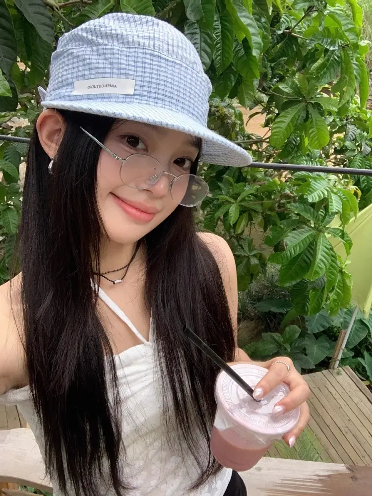 Vintage Blue Plaid Duck Tongue Hat for Women Spring Summer — feature 5