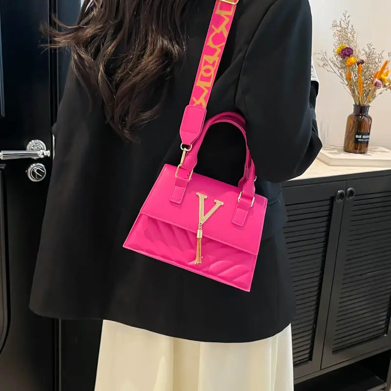 Green Embroidered Rhombus Shoulder Bag for Women 2025 - Image 7