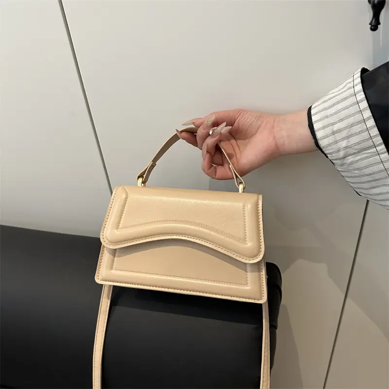 White Textured Square Shoulder Bag for Women - Image 11