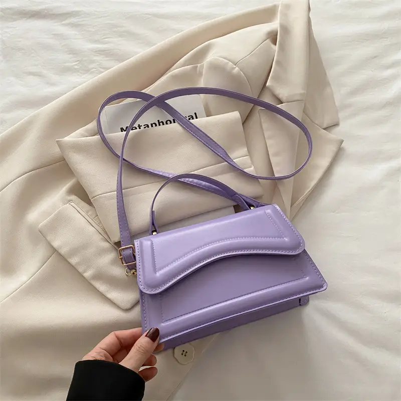White Textured Square Shoulder Bag for Women - Image 7