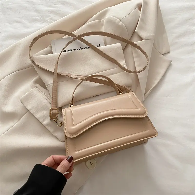 White Textured Square Shoulder Bag for Women - Image 9