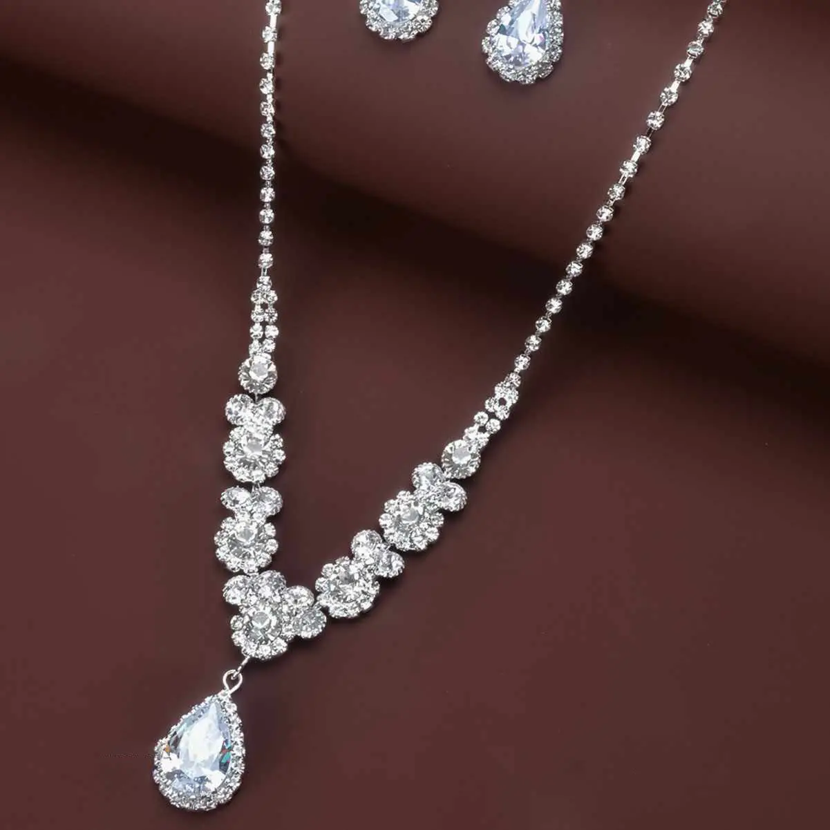 Super Flash Bridal Necklace Earrings Set Silver Rhinestone Luxury Wedding Jewelry — feature 2