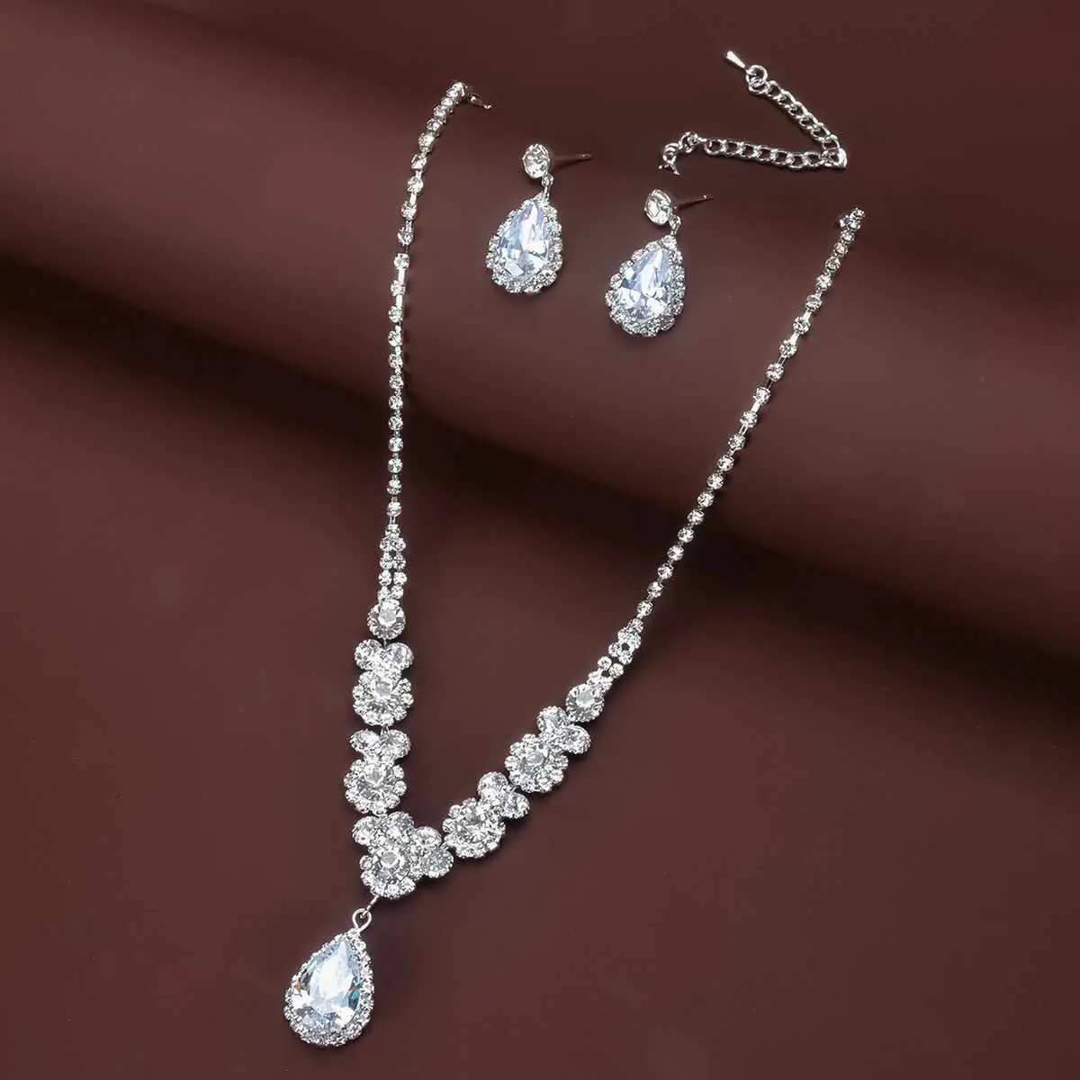Super Flash Bridal Necklace Earrings Set Silver Rhinestone Luxury Wedding Jewelry — feature 4