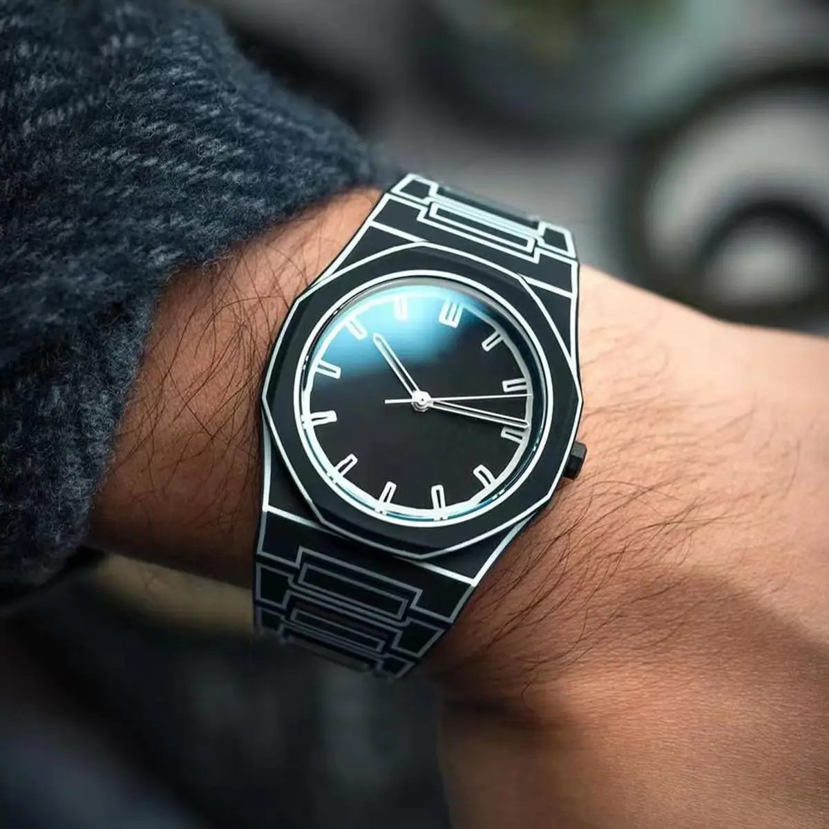 Classic Men's Quartz Watch 100g Plastic Particle Business - Image 4