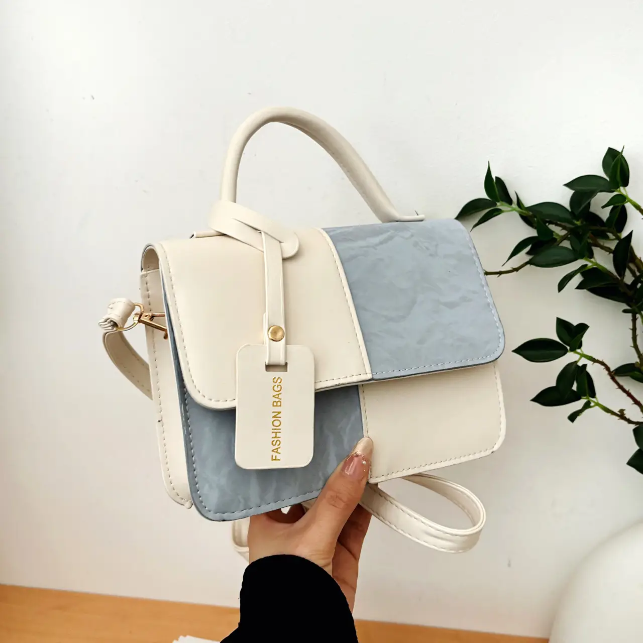 Women's Pink White Square Shoulder Crossbody Bag - Image 8
