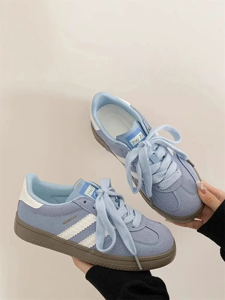Retro German Training Shoes Women White Lace-Up 2025 — feature 6