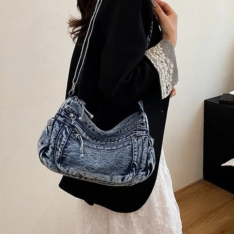 Vintage Denim Shoulder Bag for Women Large Capacity Commuting - Image 4