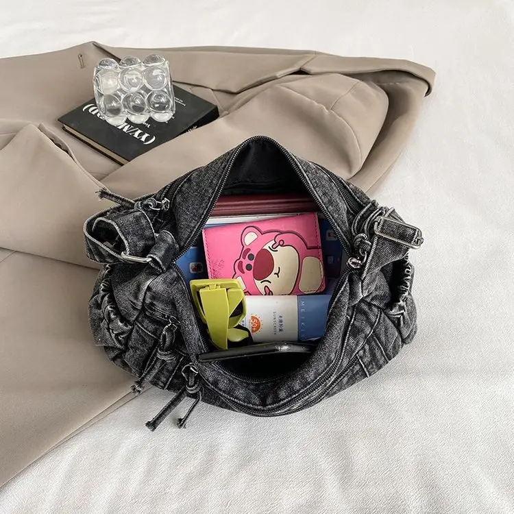 Vintage Denim Shoulder Bag for Women Large Capacity Commuting - Image 7