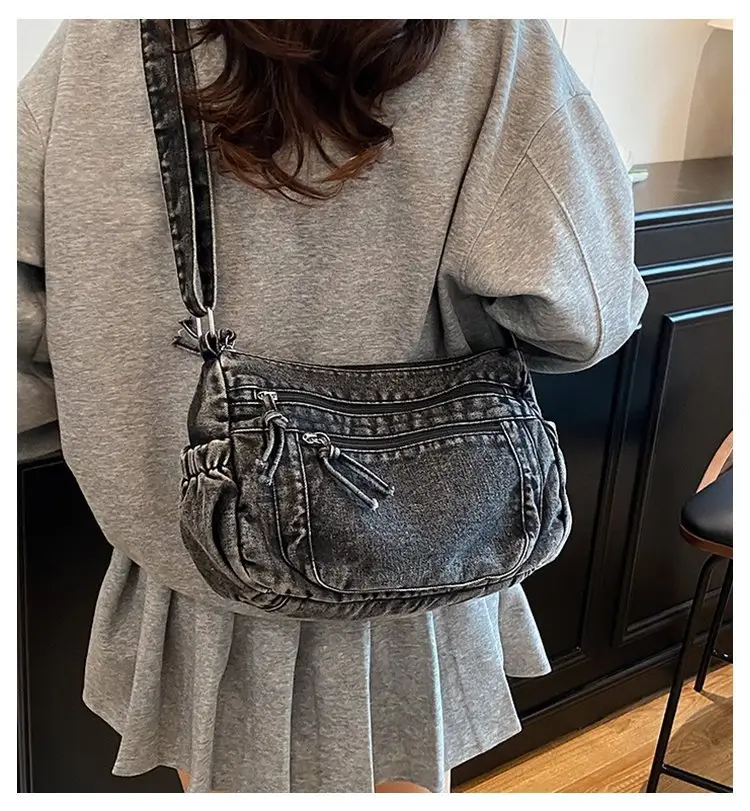 Vintage Denim Shoulder Bag for Women Large Capacity Commuting — feature 1