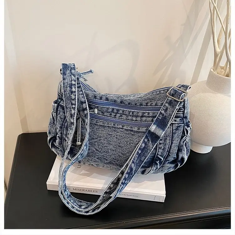 Vintage Denim Shoulder Bag for Women Large Capacity Commuting — feature 10
