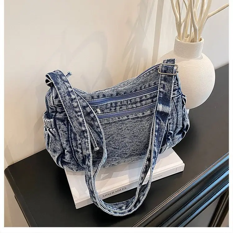 Vintage Denim Shoulder Bag for Women Large Capacity Commuting — feature 12