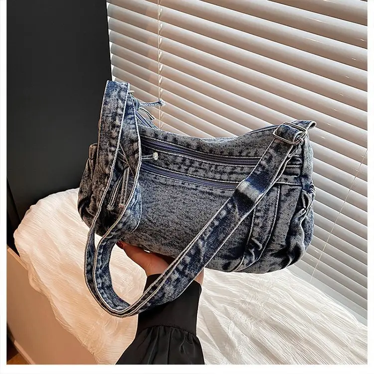 Vintage Denim Shoulder Bag for Women Large Capacity Commuting — feature 14