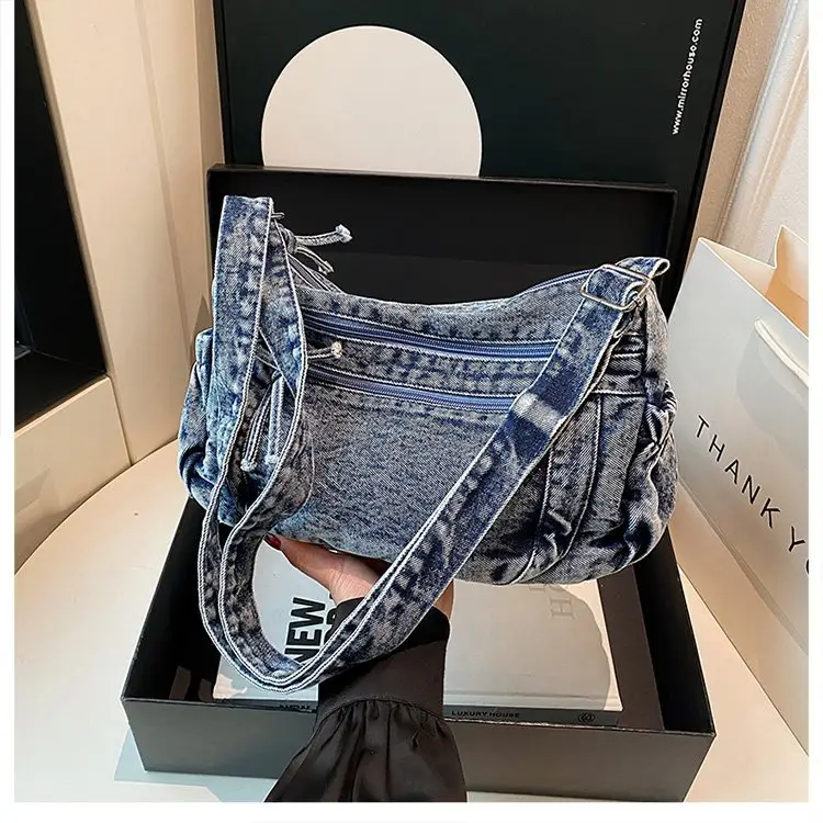 Vintage Denim Shoulder Bag for Women Large Capacity Commuting — feature 16
