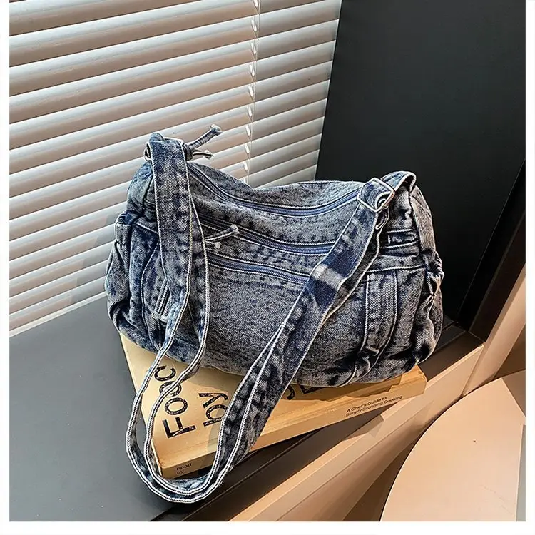 Vintage Denim Shoulder Bag for Women Large Capacity Commuting — feature 22