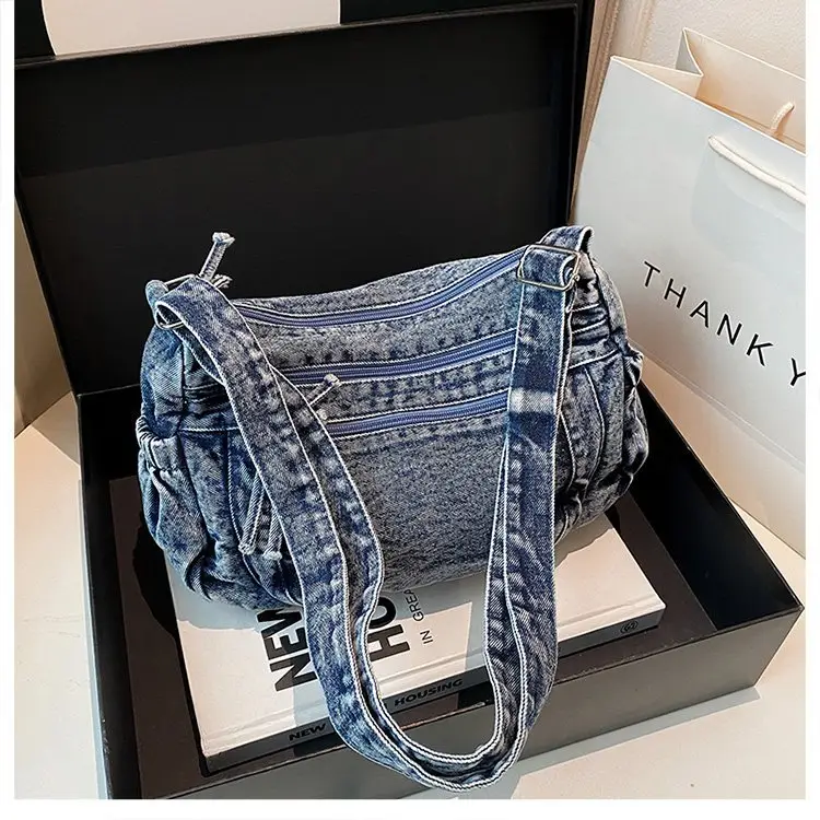 Vintage Denim Shoulder Bag for Women Large Capacity Commuting — feature 24