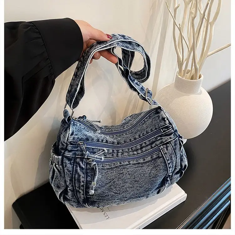 Vintage Denim Shoulder Bag for Women Large Capacity Commuting — feature 28