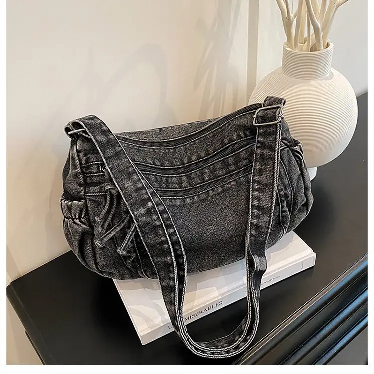 Vintage Denim Shoulder Bag for Women Large Capacity Commuting — feature 30