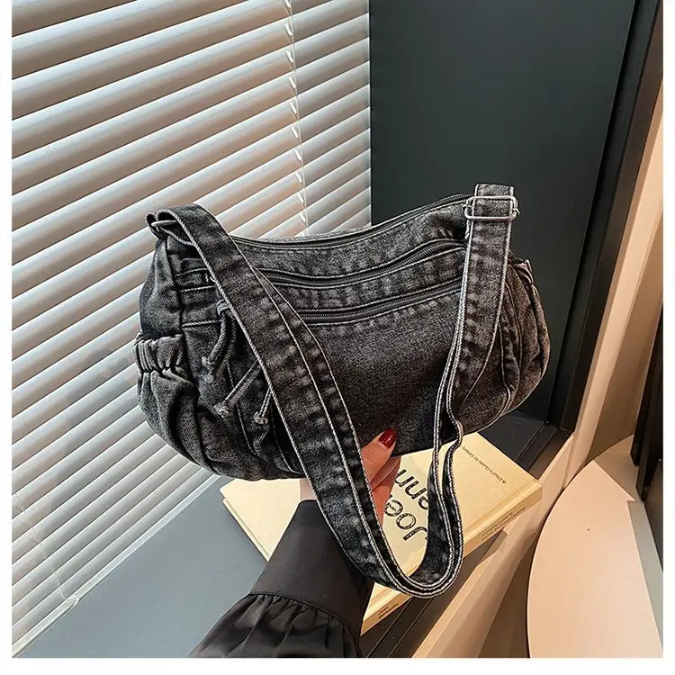 Vintage Denim Shoulder Bag for Women Large Capacity Commuting — feature 36