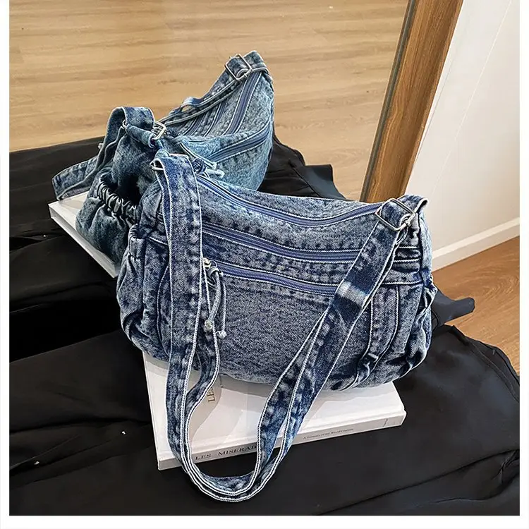 Vintage Denim Shoulder Bag for Women Large Capacity Commuting — feature 51