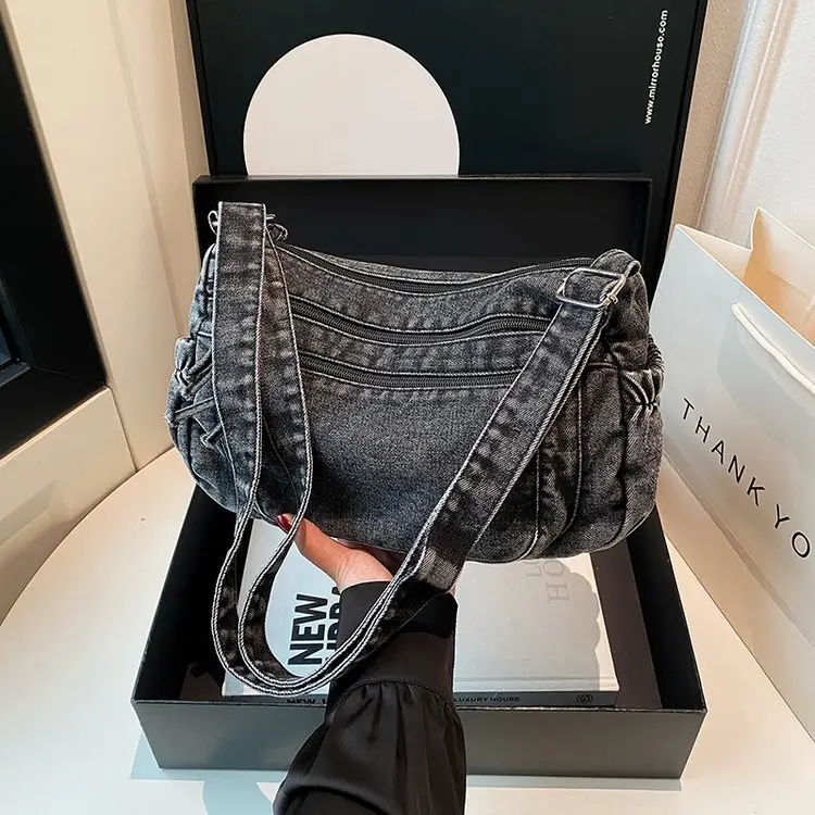 Vintage Denim Shoulder Bag for Women Large Capacity Commuting - Image 2