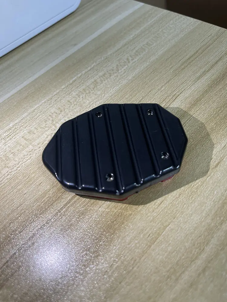 Electric Vehicle Foot Brace Pad Widened Skateboard Battery Pedal Motorcycle Widened Base Side Brace Aluminum Alloy — feature 5