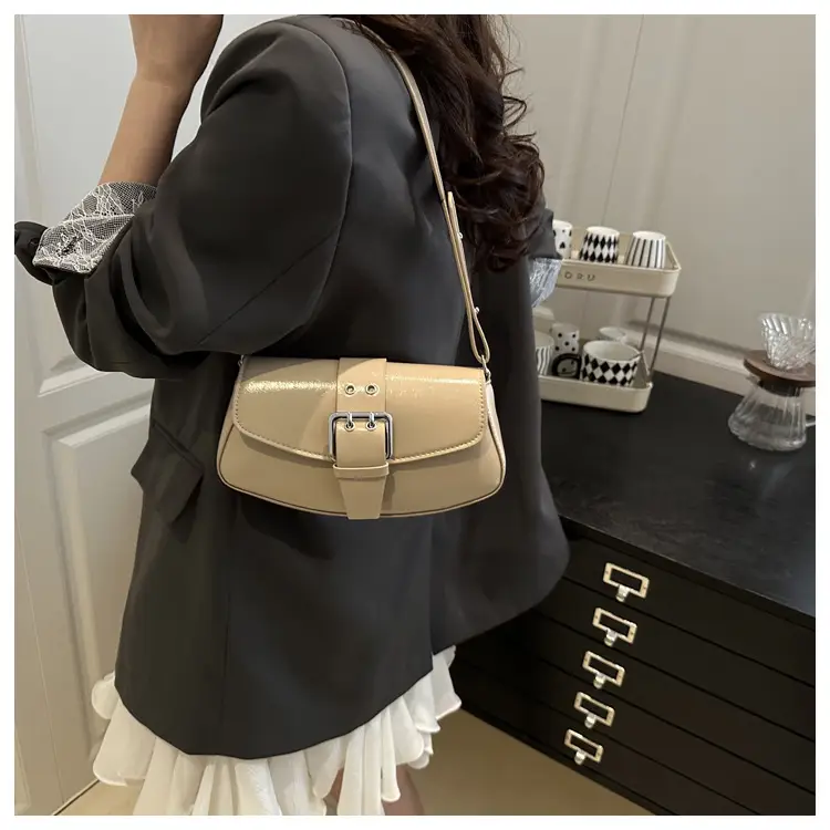 Women's Beige Belt Buckle Shoulder Bag 2025 Spring Summer — feature 10