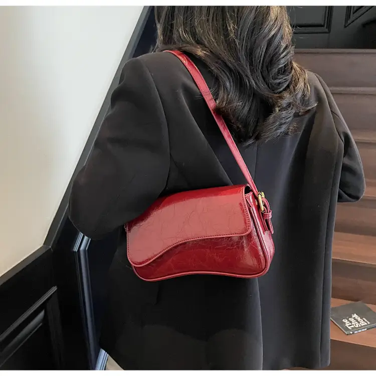 2025 New High-End Textured Handbags Solid Color Single Shoulder Crossbody Commuter Women's Bag — feature 18