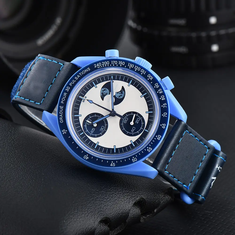 Men's White Quartz Watch with 6-Pin Dial - Image 13
