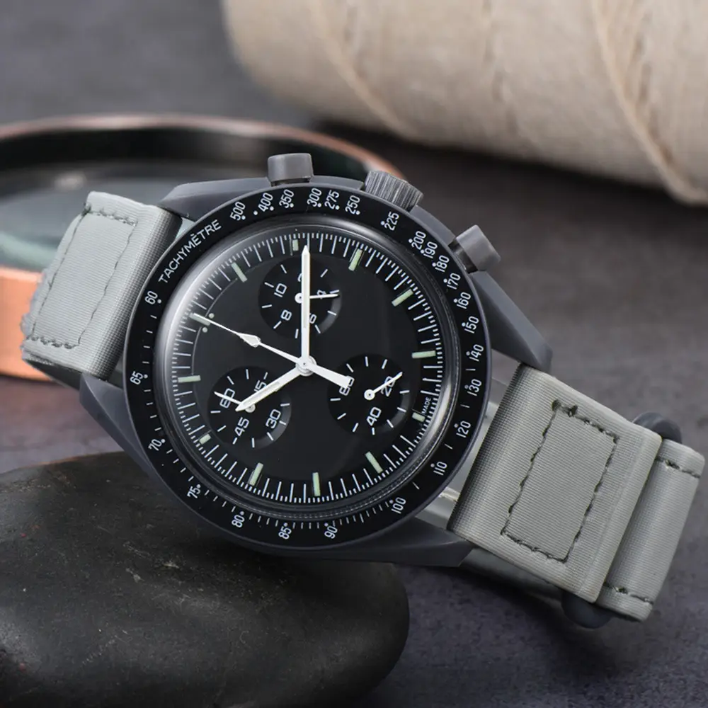 Men's White Quartz Watch with 6-Pin Dial - Image 5