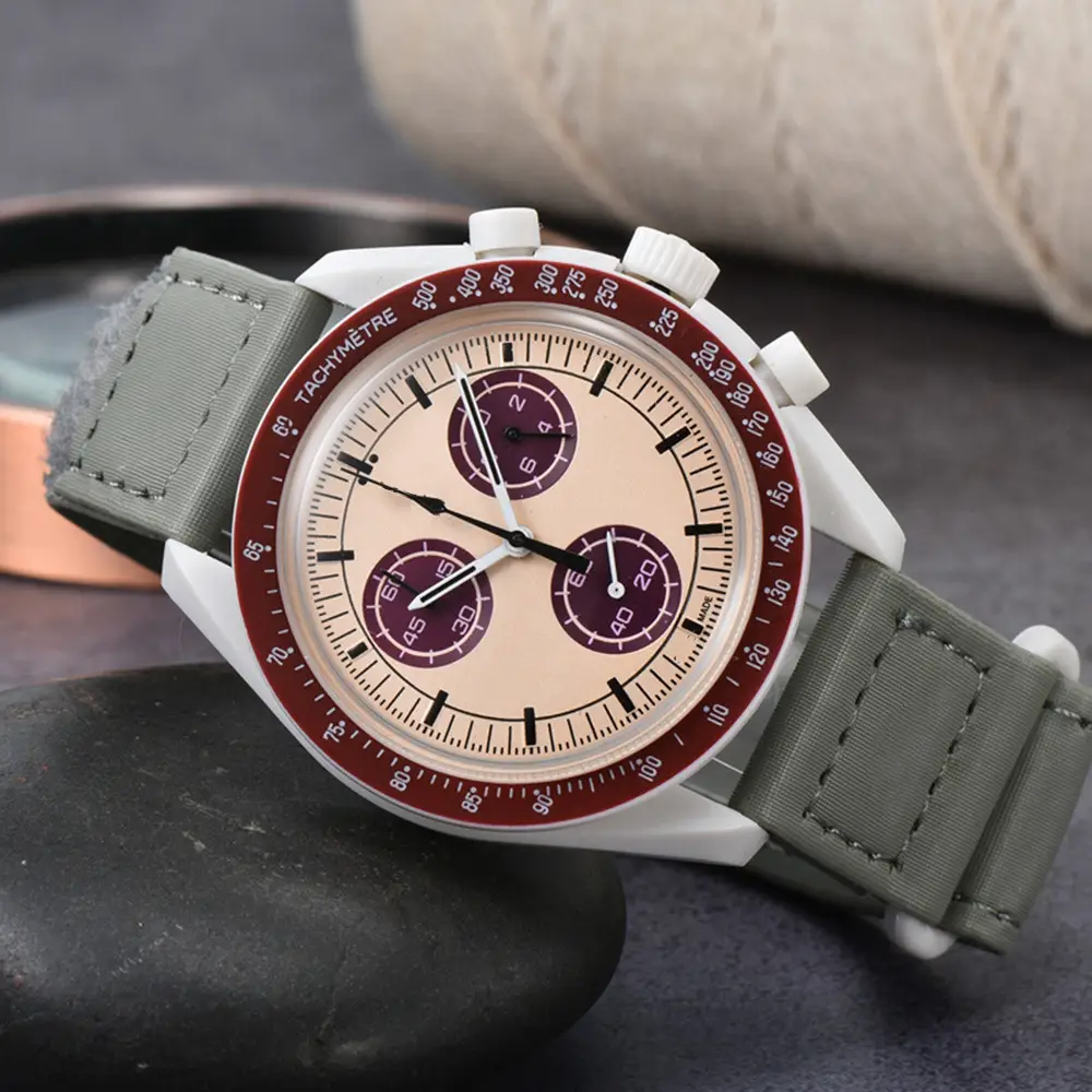 Men's White Quartz Watch with 6-Pin Dial - Image 9
