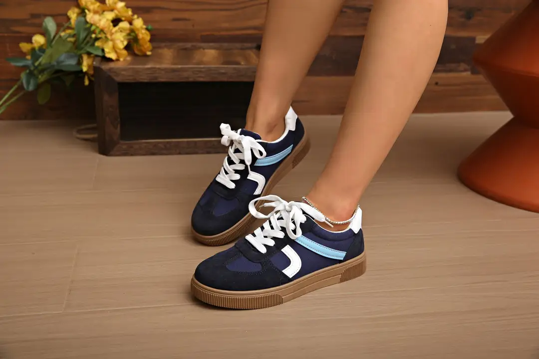 2026 New Style Women's White Sneakers, Flat, Lightweight, Breathable, Versatile, Fashionable Casual Shoes, Simple Style Sports Shoes — feature 12
